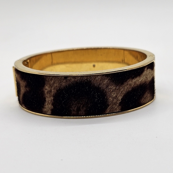 J.Crew Leopard Print Faux Fur & Gold Clasp Bangle Bracelet - Picture 1 of 10